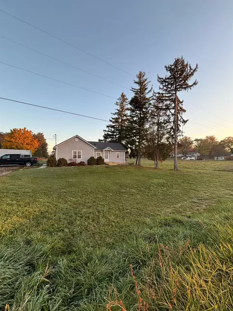 917 E Riv, Mount Pleasant, MI 48858 photo 3