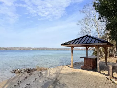 6019 Crystal, Beulah, MI 49617