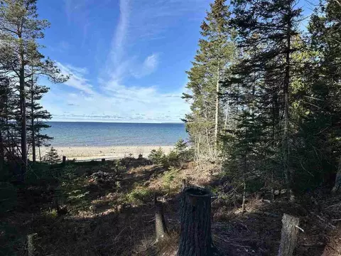32010 Mrs Reddings, Beaver Island, MI 49782