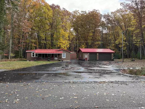 1260 Schill, East Tawas, MI 48730