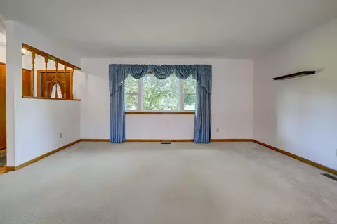Living - 12199 S Lincoln, Cedar, MI 49621 photo 4 of 9