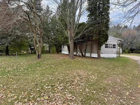 2450 Ruby, Mount Pleasant, MI 48858 photo 4