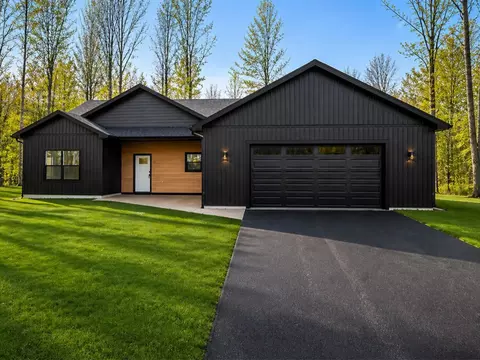 2750 Crimson King #LOT : 2, Interlochen, MI 49643