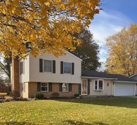 206 York, Saint Louis, MI 48880