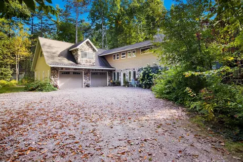 11436 Lakeview Rd NE, Kalkaska, MI 49646