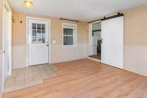 Entry Way - 5689 E Baseline, Mount Pleasant, MI 48858 photo 1 of 1