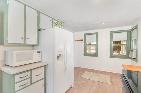 Kitchen - 313 E Hillcrest, Alma, MI 48801 photo 1 of 3