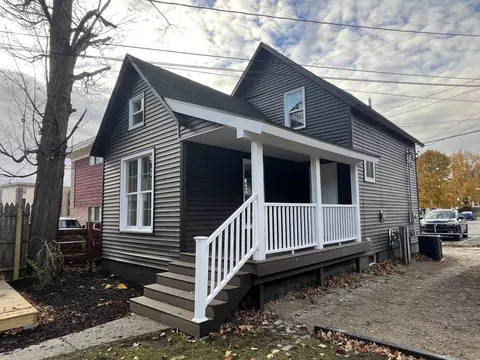 203 E 5 E Chapin, Cadillac, MI 49601