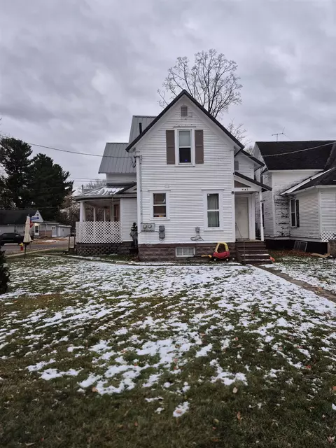 Exterior - 234 Wright, Cadillac, MI 49601 photo 2 of 3