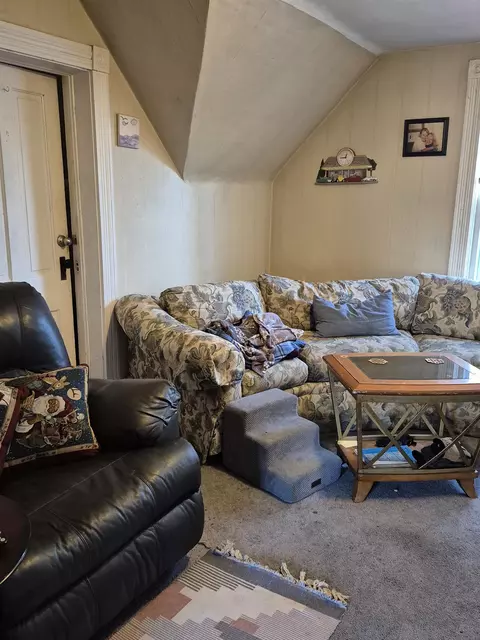 Living - 234 Wright, Cadillac, MI 49601 photo 4 of 4