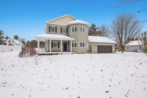 5432 Ravenhurst, Traverse City, MI 49685