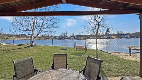 9372 Lakeview, Cadillac, MI 49601