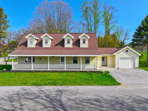 8377 Zosel, Onekama, MI 49675