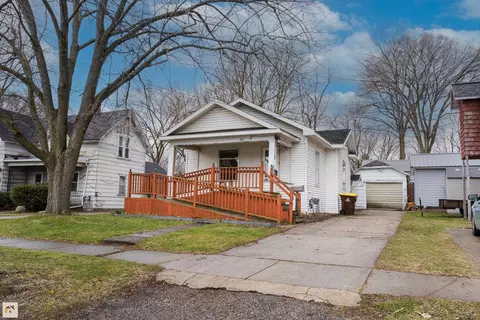 231 N Lincoln, Alma, MI 48801