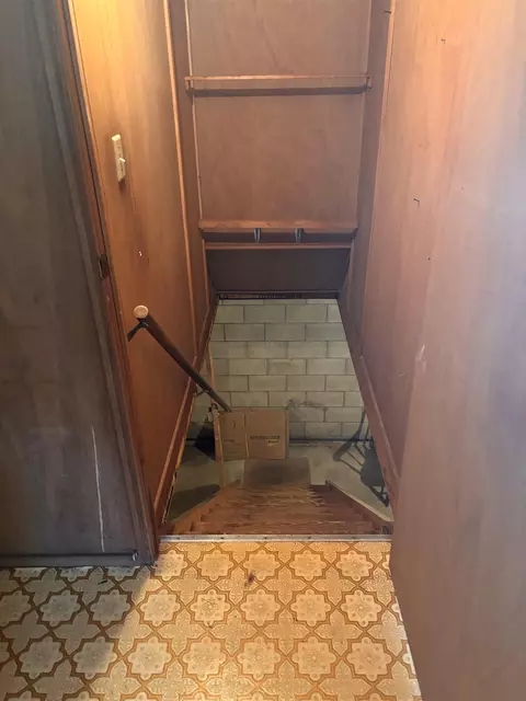 Entry Way - 8661 Deadstream, Honor, MI 49640 photo 2 of 2