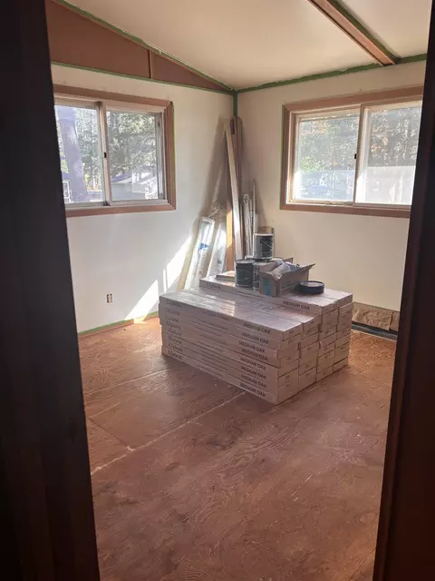 Bedroom - 8661 Deadstream, Honor, MI 49640 photo 2 of 3