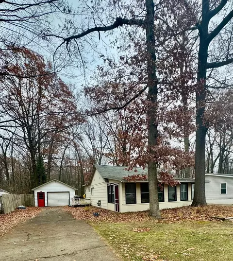 1268 N Clare, Harrison, MI 48625