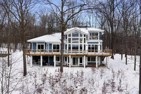 3855 Windy Hl, Bellaire, MI 49615