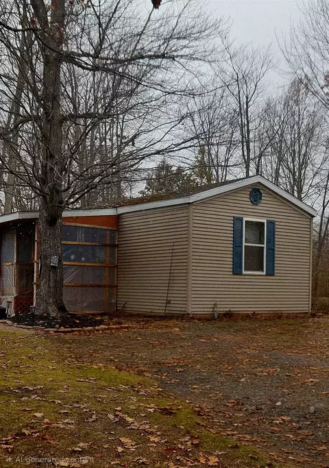 1265 Channel, Gladwin, MI 48624 photo 18