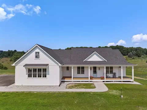 184 Porch, Traverse City, MI 49696