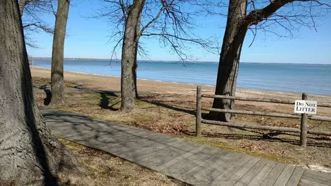 N/a Point Augres, Au Gres, MI 48703 photo 6