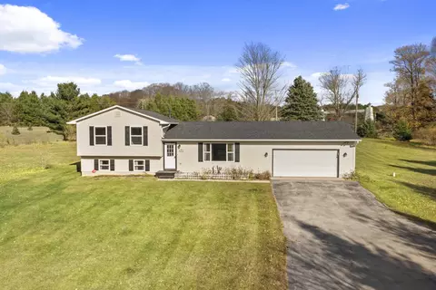 1154 Martin, Frankfort, MI 49635