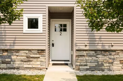 1143 Eighth #2, Traverse City, MI 49696