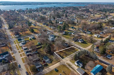620 Colfax, Cadillac, MI 49601