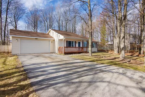 2352 Grouse, Traverse City, MI 49685