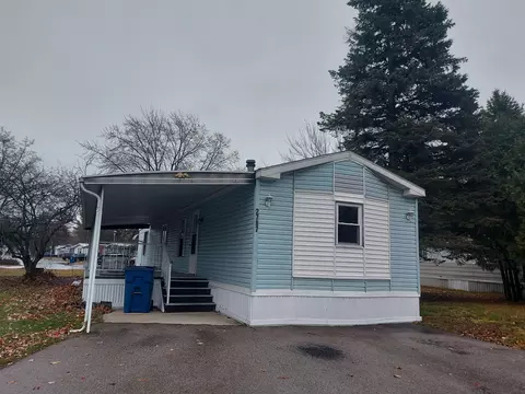 2787 Ray, Traverse City, MI 49686