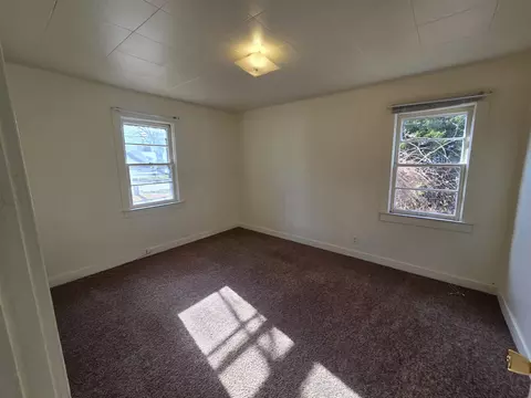 Bedroom - 517 E Bennett, Mount Pleasant, MI 48858 photo 1 of 2