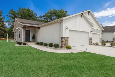 1733 Linden, Traverse City, MI 49686
