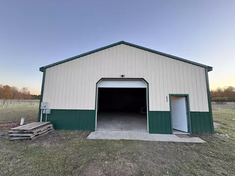 2845 W Armstrong Lk #POLE BARN, Empire, MI 49630