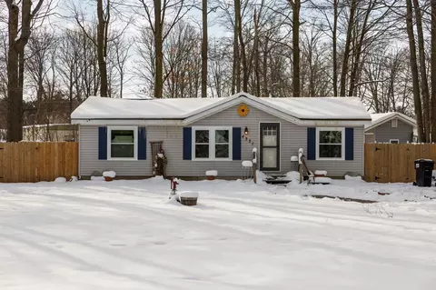 4321 Hickory, Traverse City, MI 49684