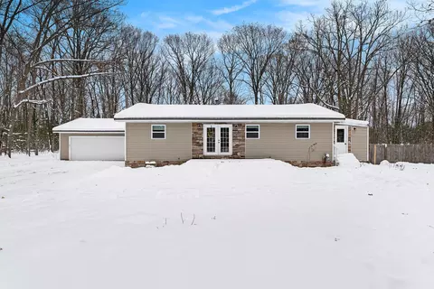 1821 Rogers, Grawn, MI 49637