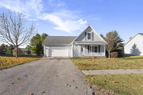 1720 Pergola, Traverse City, MI 49696