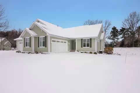 172 Wildwood, Traverse City, MI 49686