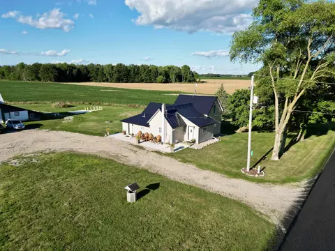 4266 W W Riv, Mount Pleasant, MI 48858