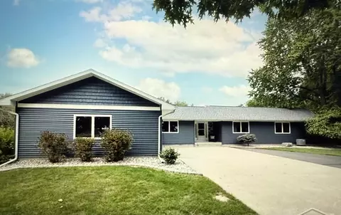 9211 N N Un, Saint Louis, MI 48880