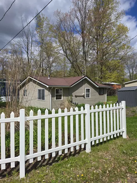 2695 Ovid #LOT : 32, Crystal, MI 48818