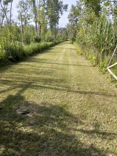 Na E Huron, Au Gres, MI 48703 photo 2