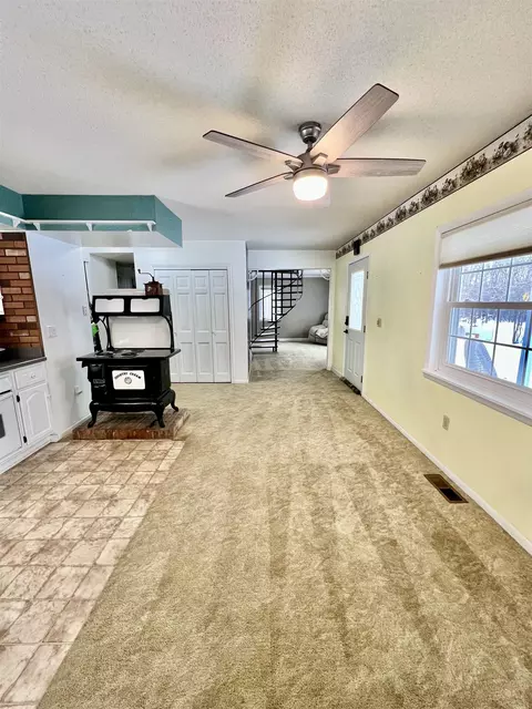 Entry Way - 523 N Elm, Ithaca, MI 48847 photo 1 of 1
