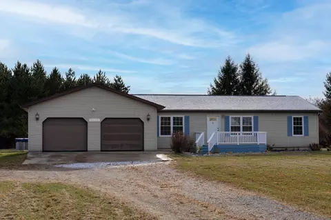 Exterior - 2714 E Blanchard, Shepherd, MI 48883 photo 1 of 4