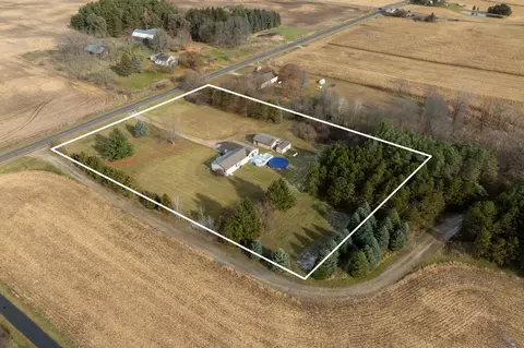 View/Area - 2714 E Blanchard, Shepherd, MI 48883 photo 8 of 8