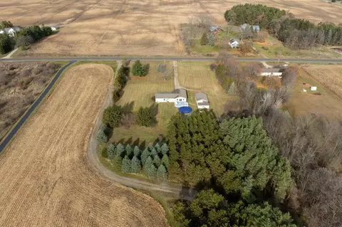 View/Area - 2714 E Blanchard, Shepherd, MI 48883 photo 3 of 8