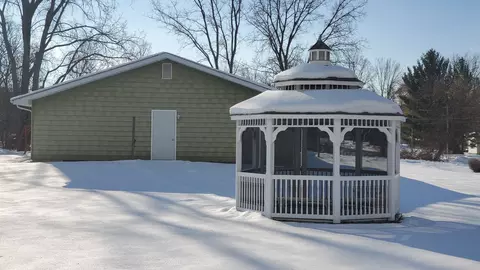 340 N Second, Stanton, MI 48888 photo 38