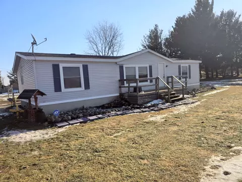 3990 N Ferris, Riverdale, MI 48877