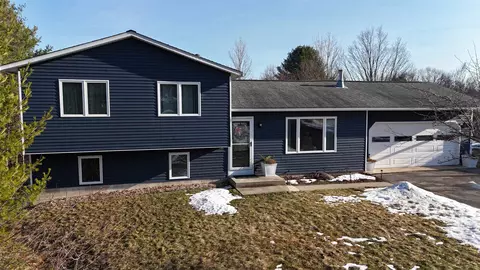 Exterior - 4680 Bartlett, Williamsburg, MI 49690 photo 4 of 6