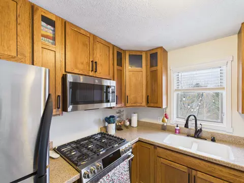 Kitchen - 4680 Bartlett, Williamsburg, MI 49690 photo 3 of 4