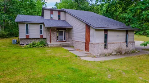 1825 W Sunset, Roscommon, MI 48653